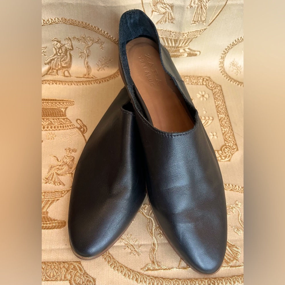 ZARA Trafaluc Women’s Glove Leather Pointy-Toe Loafers/Flats, Size 40